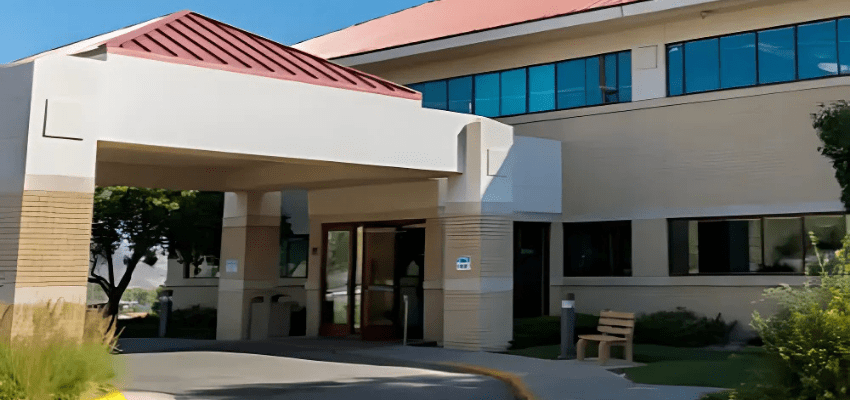 The Skin Institute Slide