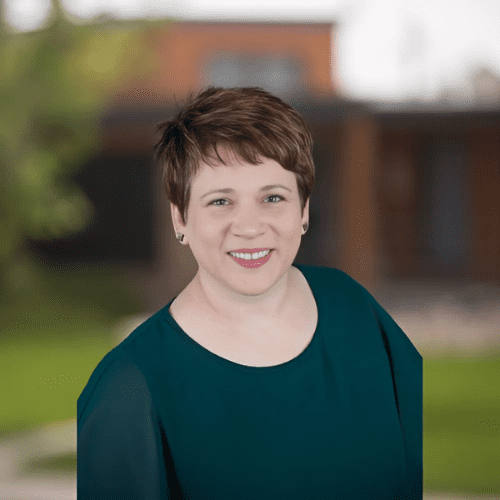 Darcey Stockland, MD